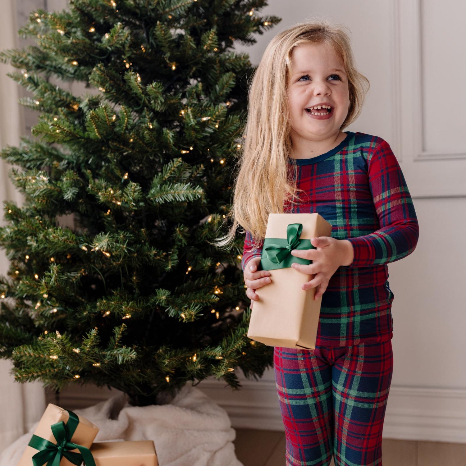 Print Long Sleeve Pajama Set in Peacock Plaid (338828)