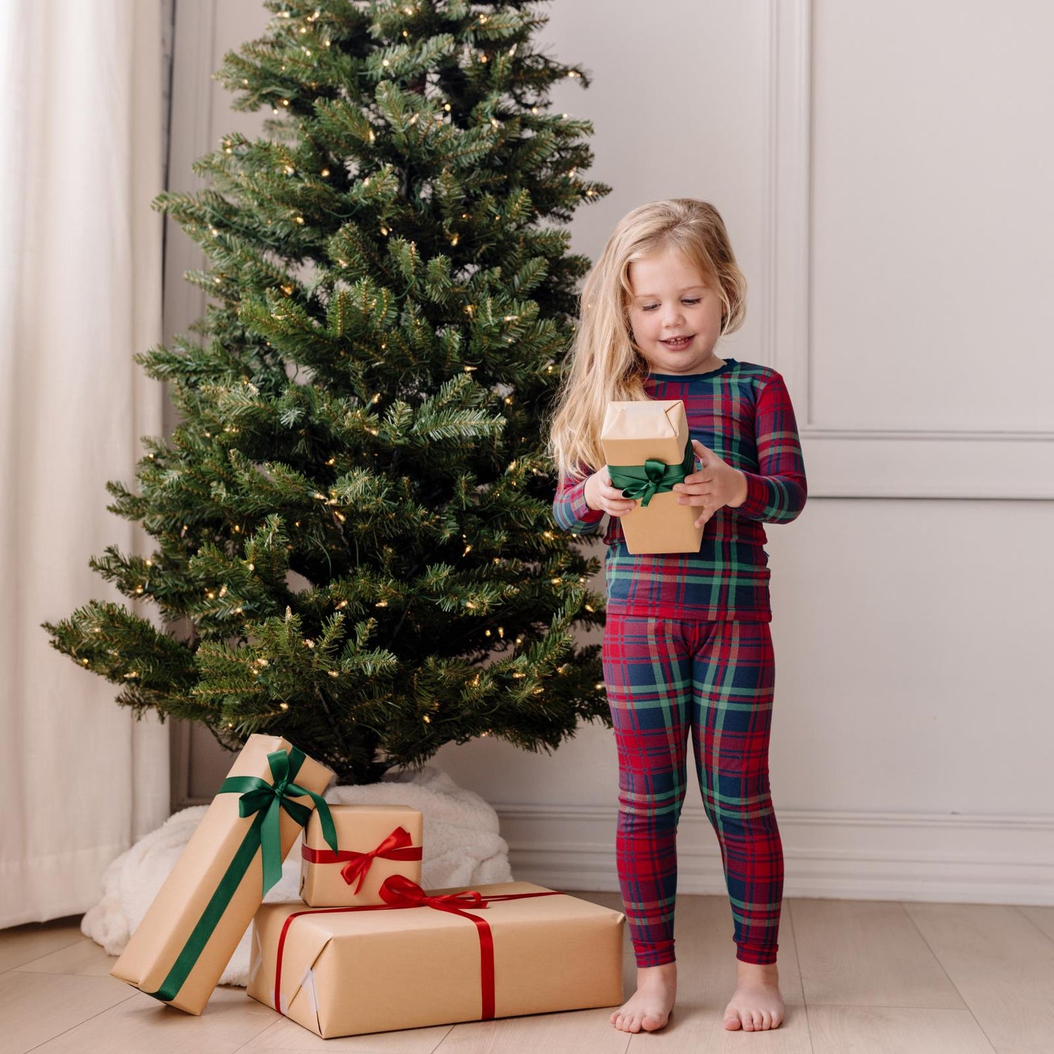 Print Long Sleeve Pajama Set in Peacock Plaid (338829)