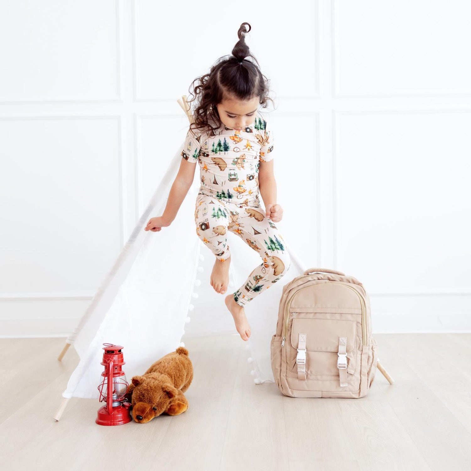 Print Short Sleeve Pajama Set in Latte Camping Animals (339277)