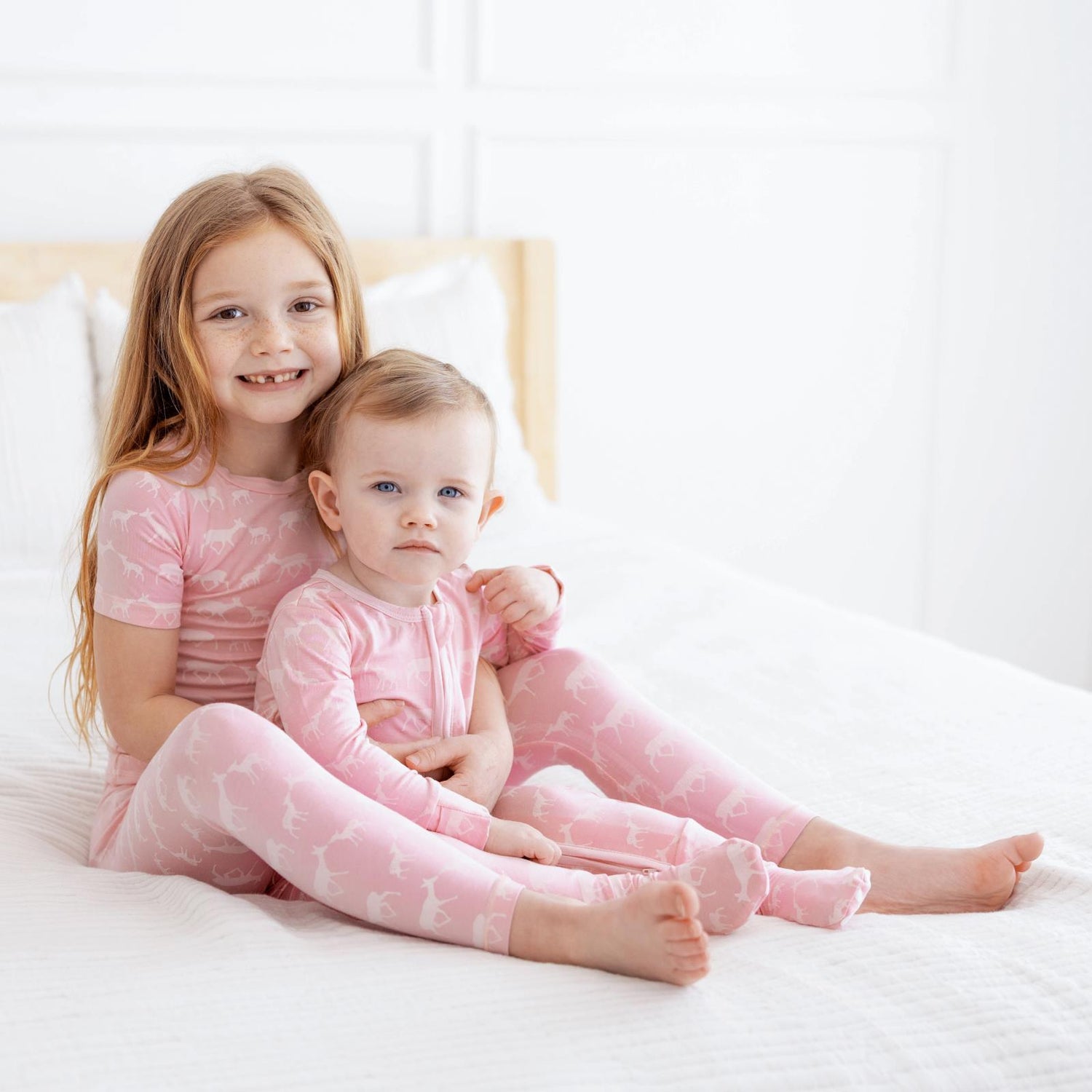 Print Short Sleeve Pajama Set in Cake Pop Doe & Fawn (359935)