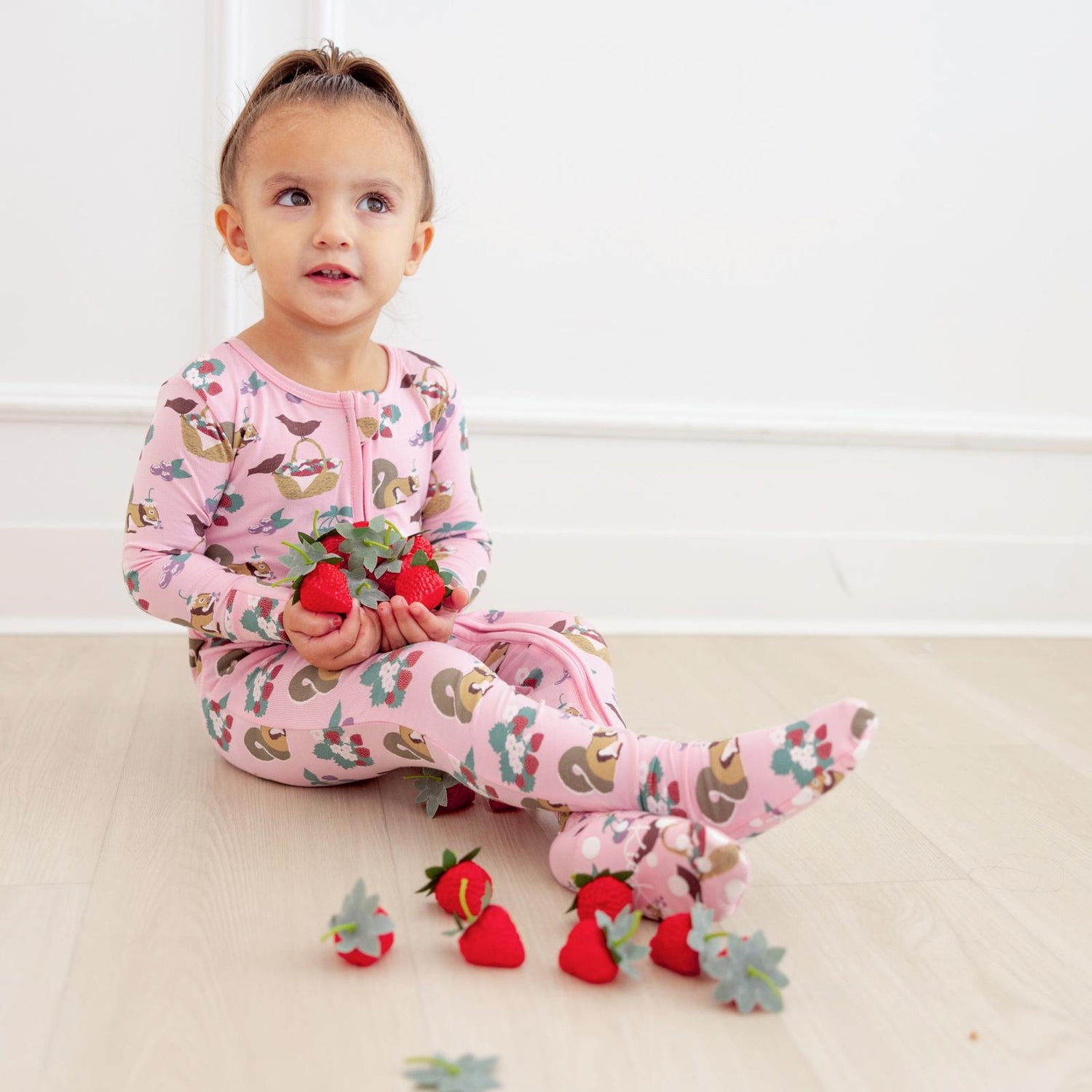 Print Footie with 2 Way Zipper in Cake Pop Berry Picking (359986)