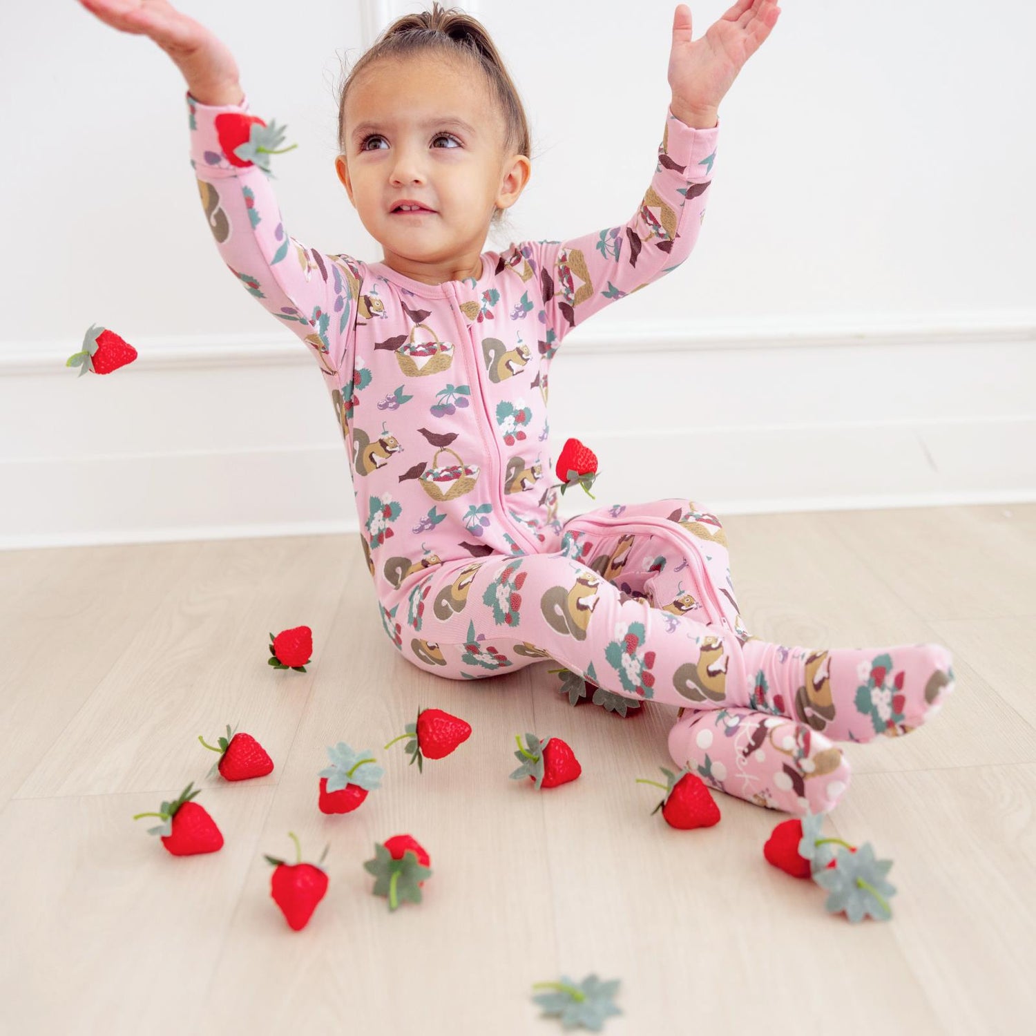 Print Footie with 2 Way Zipper in Cake Pop Berry Picking (359980)