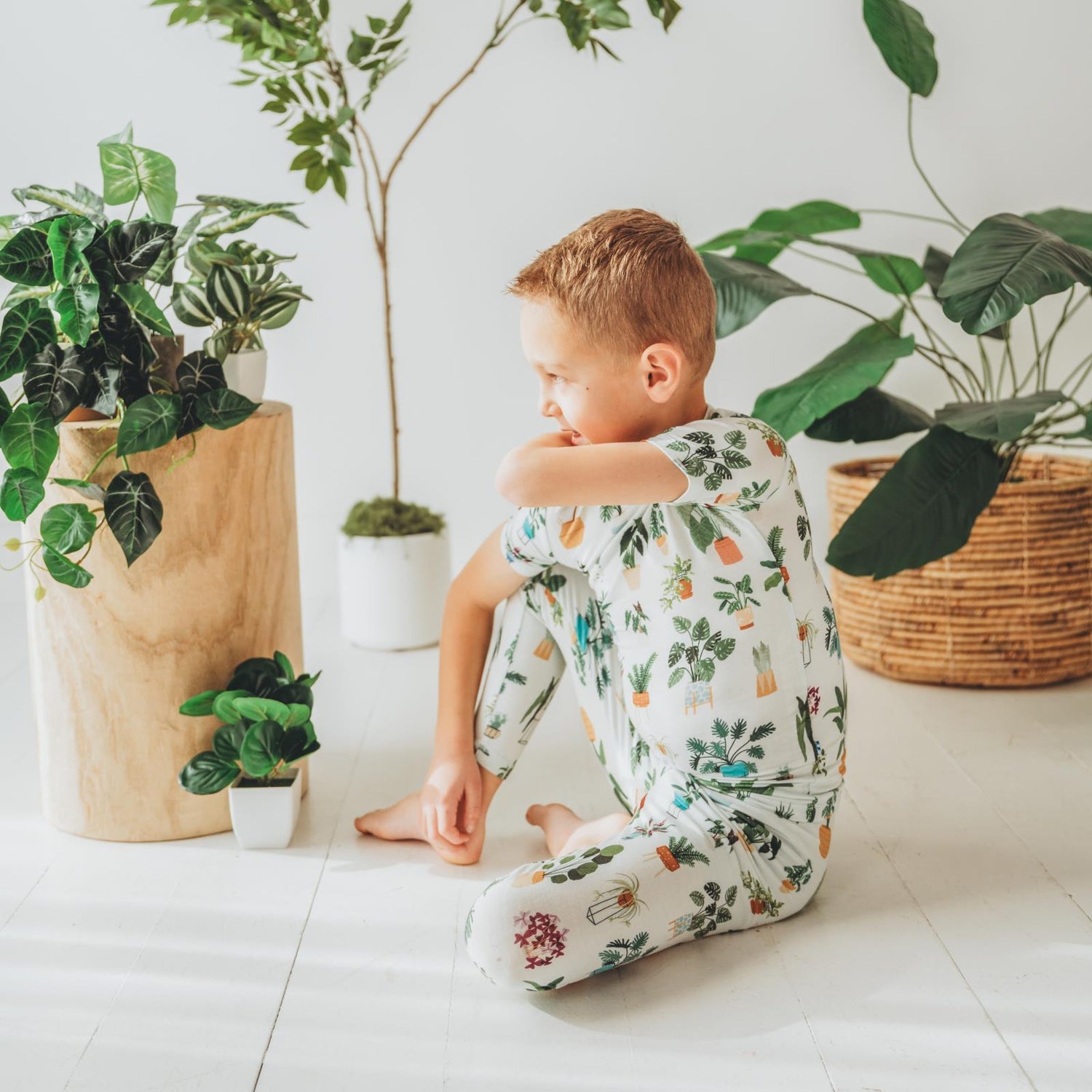 Print Short Sleeve Pajama Set in Fresh Air House Plants (359350)