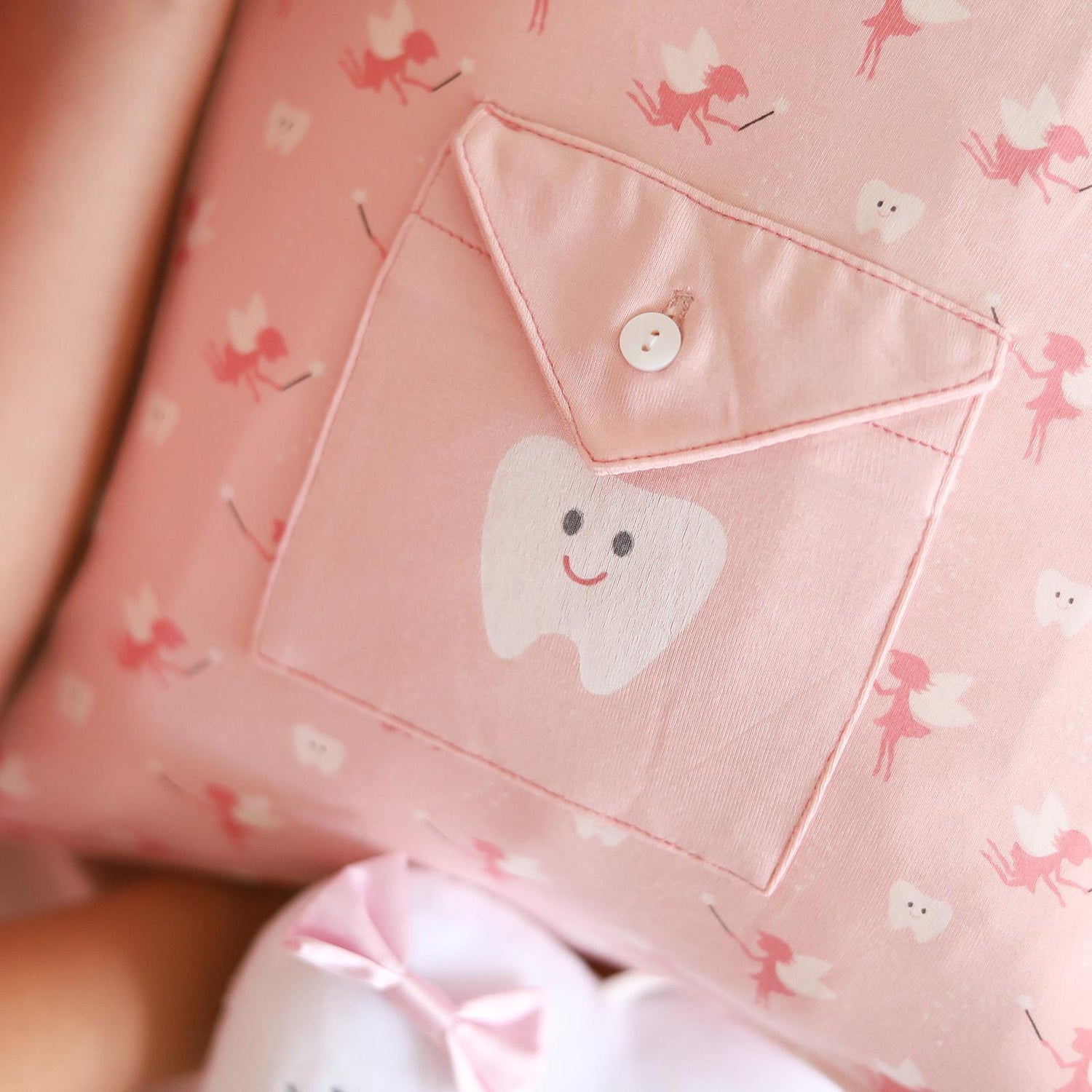 Print Foldover Pillowcase with Tooth Pouch in Baby Rose Tooth Fairy