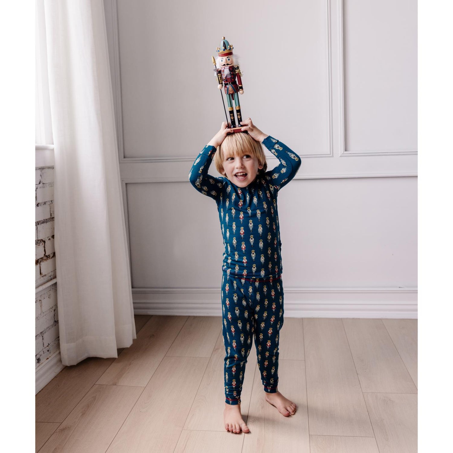 Print Long Sleeve Pajama Set in Peacock Nutcrackers