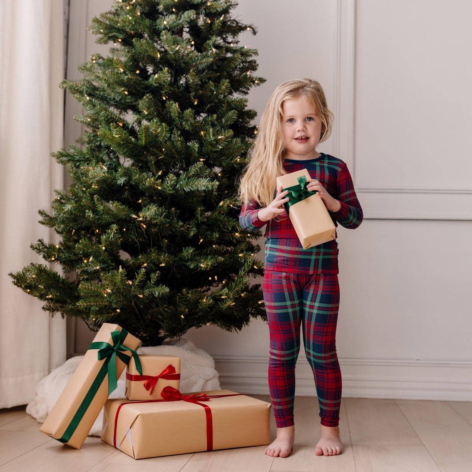 Print Long Sleeve Pajama Set in Peacock Plaid (341132)