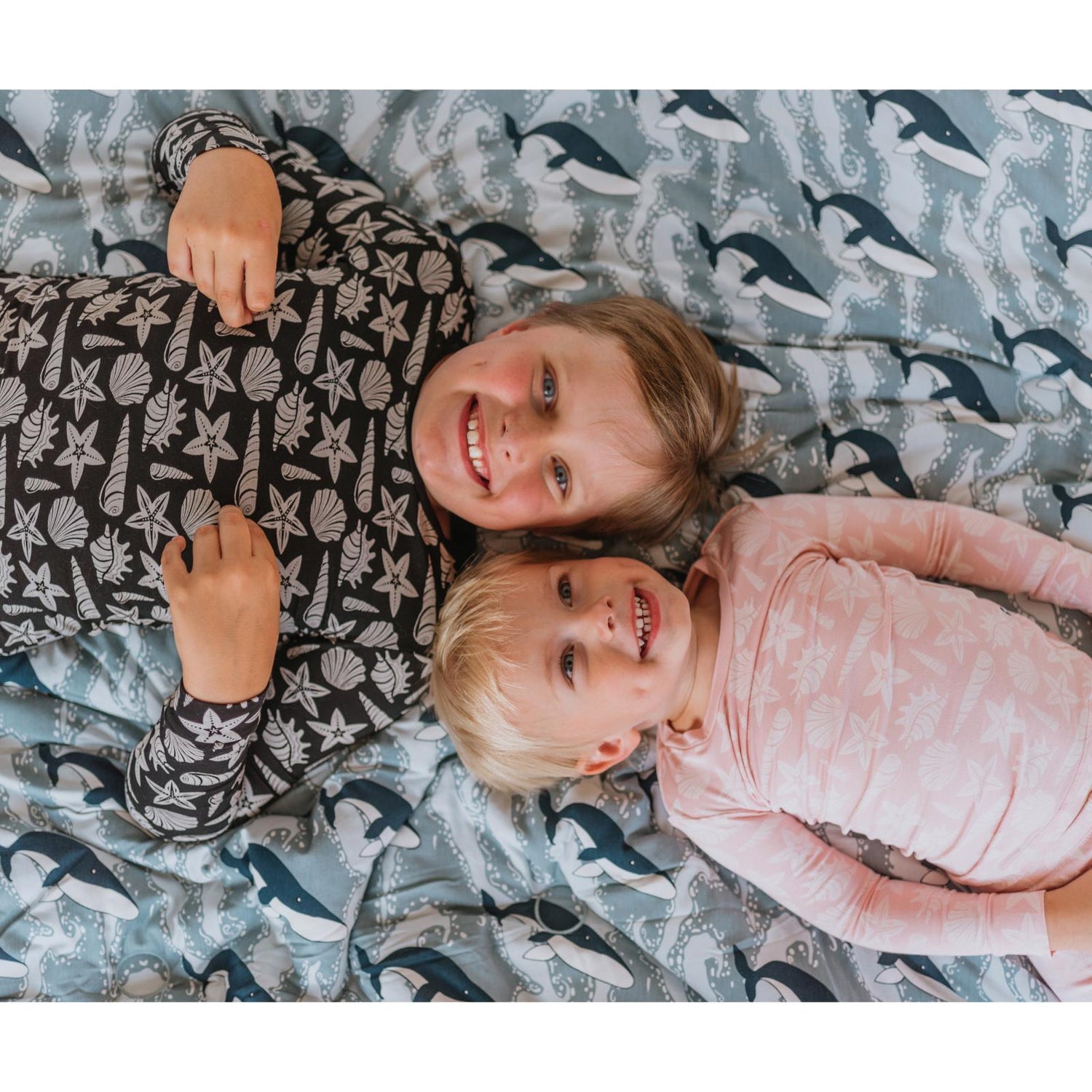 Print Long Sleeve Pajama Set in Baby Rose Shells & Starfish