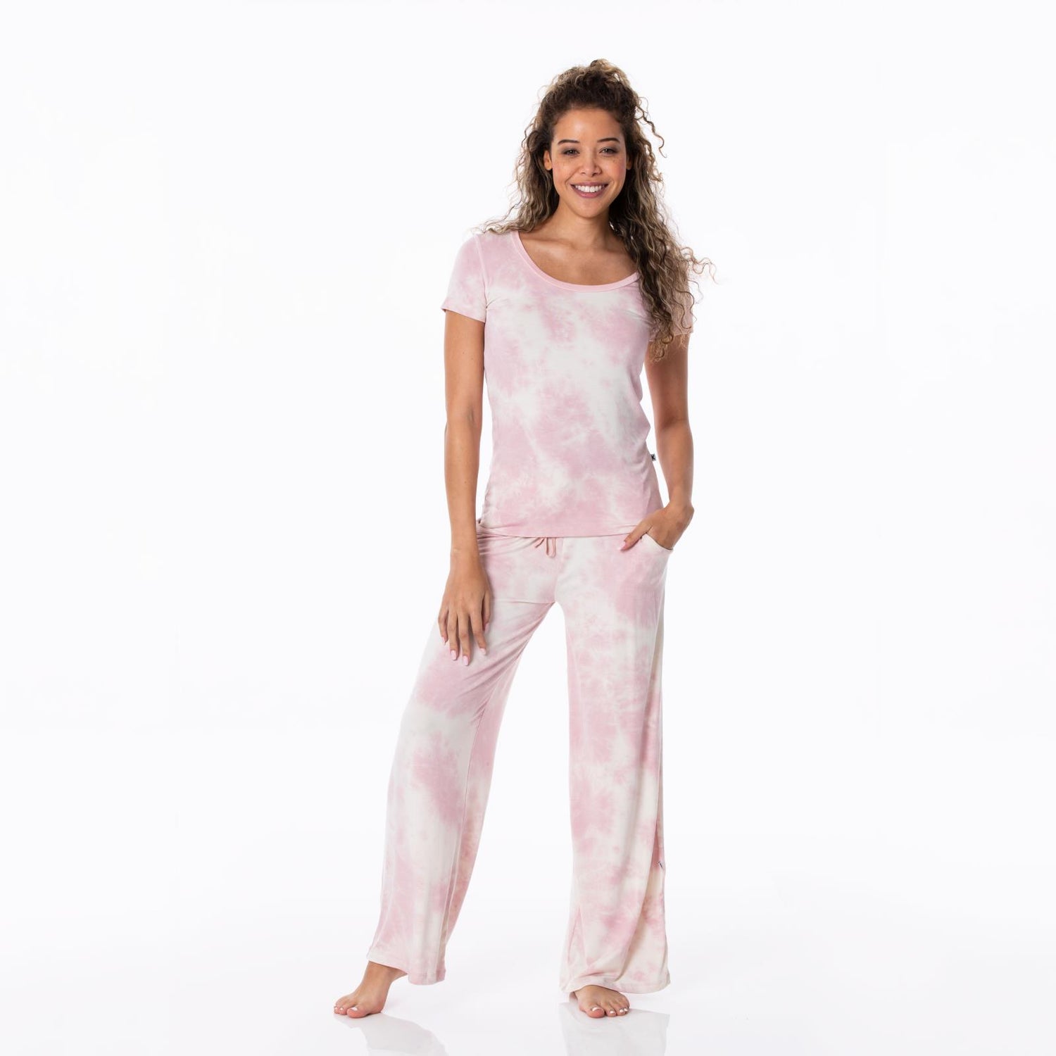 Women's Print Short Sleeve Scoop Neck Tee in Baby Rose Tie Dye