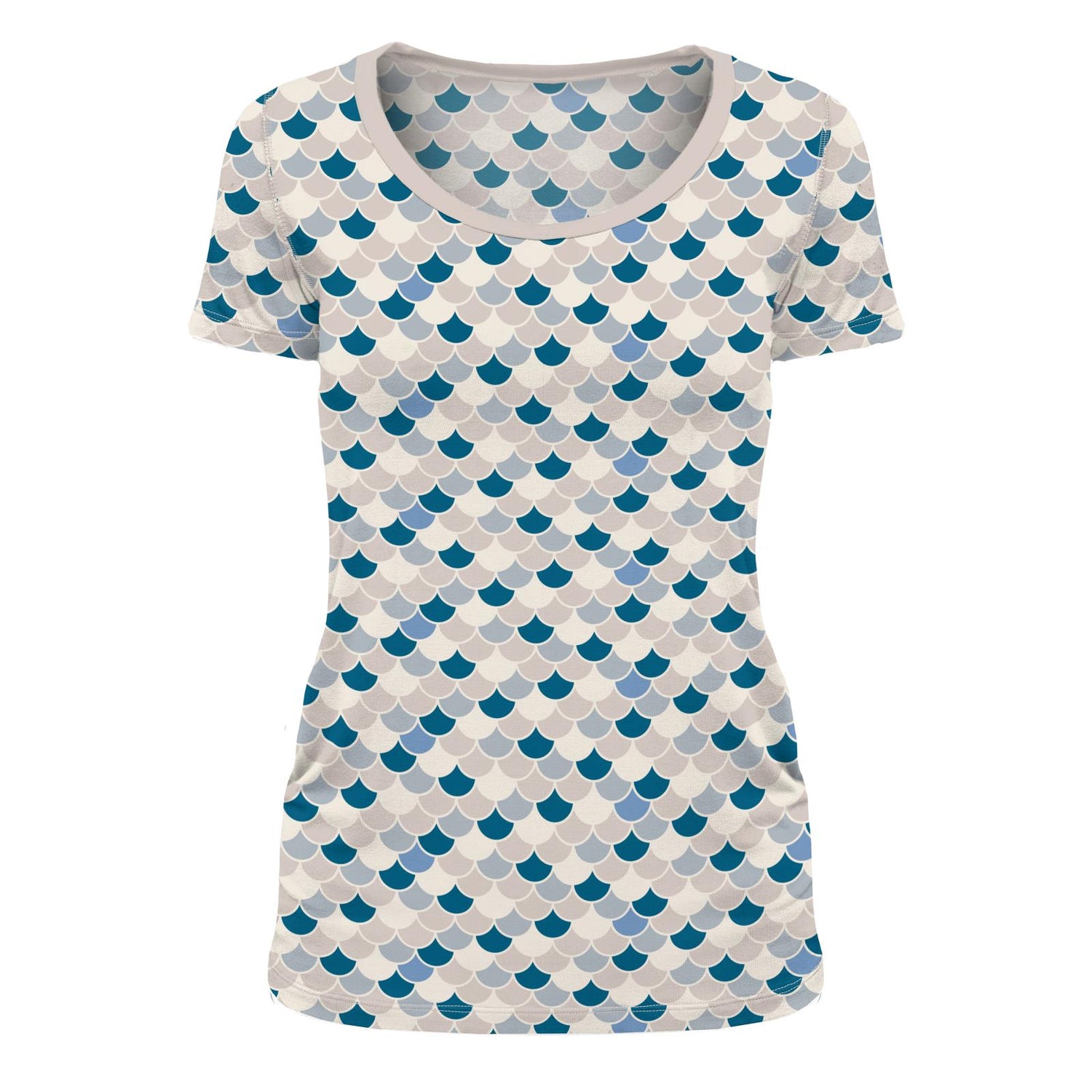 Women's Print Short Sleeve Scoop Neck Tee in Latte Scales